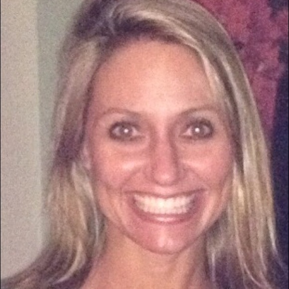 Meet your Posher, Kristen - Picture 1 of 1