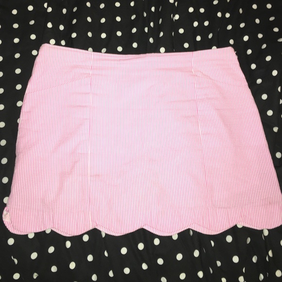 Lilly Pulitzer Dresses & Skirts - Lilly Pulitzer pink seersucker scalloped skort