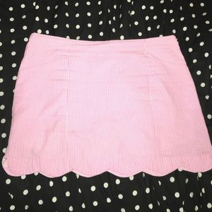 Lilly Pulitzer pink seersucker scalloped skort