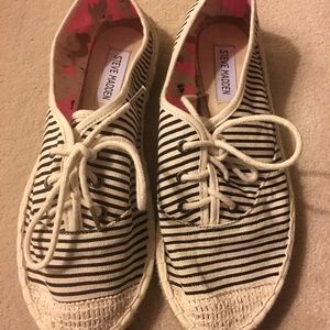 NWOT Steve Madden striped canvas espadrilles