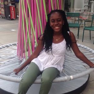 Meet your Posher, Sanaa