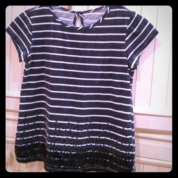Navy blue top