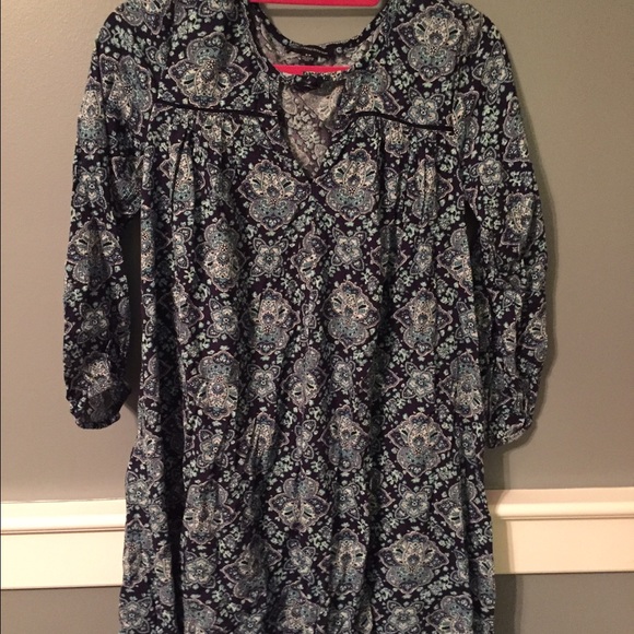 American Eagle blue floral paisley dress!