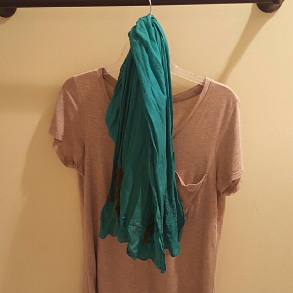 Gorgeous Anthropologie beaded teal scarf