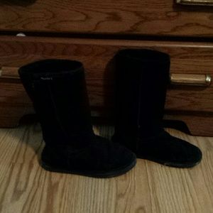 Black bear paw boots