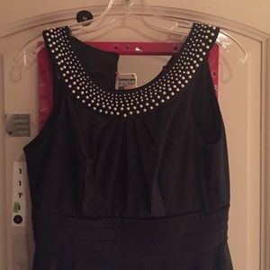 Black House White Market