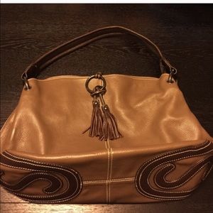 Super cute leather bag!