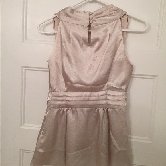 Cream Blouse - Picture 3 of 4