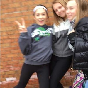 Meet your Posher, Katelyn