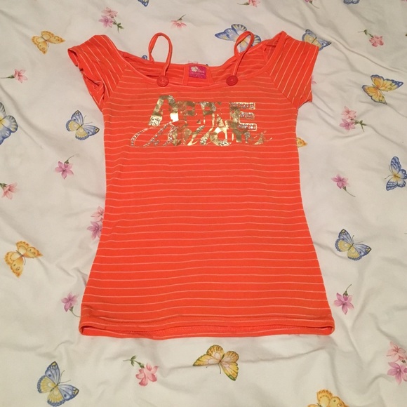 NWOT apple bottoms top