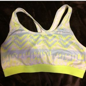 nike sports bra 💛💚