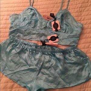 Vs designer collection sleep. 100% silk. M/S