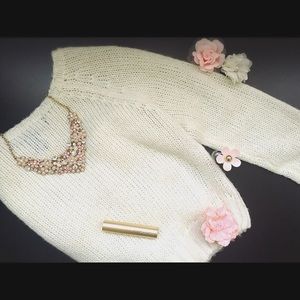 Pretty White Sweater Long Sleeve Crop Top 💞