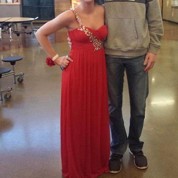 Prom dress - Picture 2 of 2