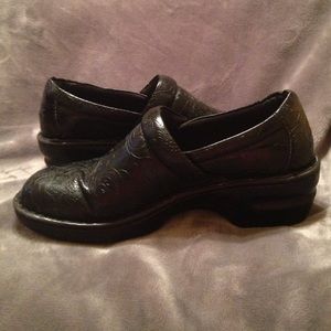 Black clogs