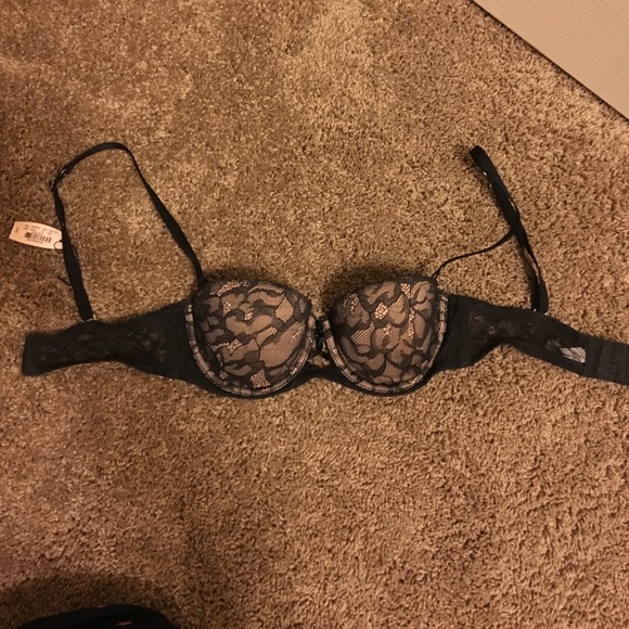 NWT VICTORIA SECRET BRA