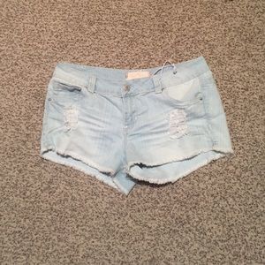 Rue 21 light wash shorts