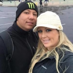 Meet your Posher, Elyse