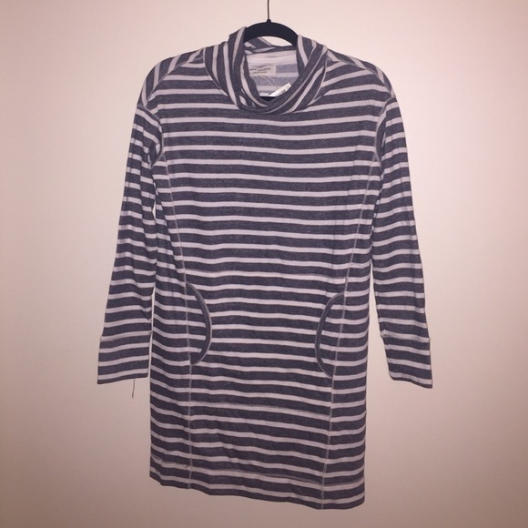 Max Studio Sweatshirt Dress