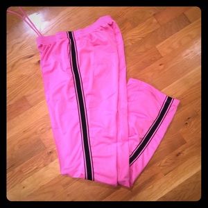 Lady Foot Locker pink sweatpants