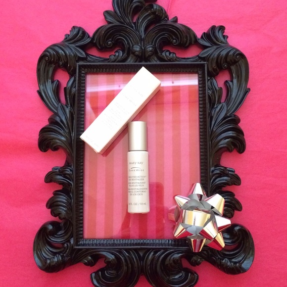 Mary Kay TimeWise Action Eye Revitalizer