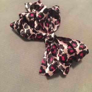 Hair clip bow