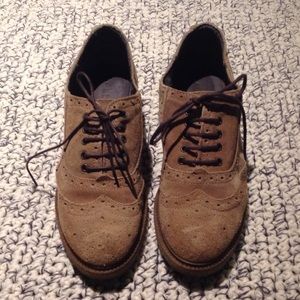 Classic suede loafers size 7 - fit true to size