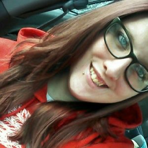 Meet your Posher, Courtney