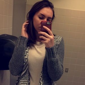 Meet your Posher, Alexis