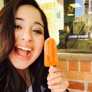 Meet your Posher, Salma