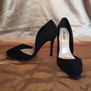 Pointed Black Heels
