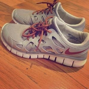 Nike Silver Free Run Shoes. Make an offer 💛