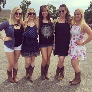 Meet your Posher, Danielle