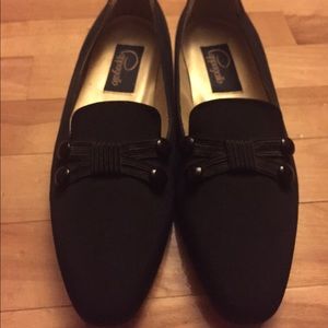 VINTAGE Pappagallo black tuxedo flat -- Pristine