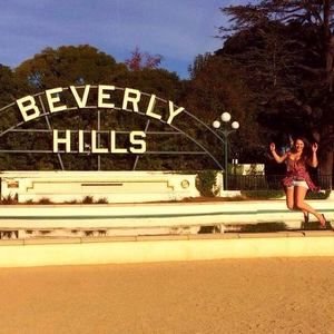 Meet your Posher, Romane