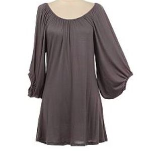 Grey or Wine colored tunic with Billow sleeves