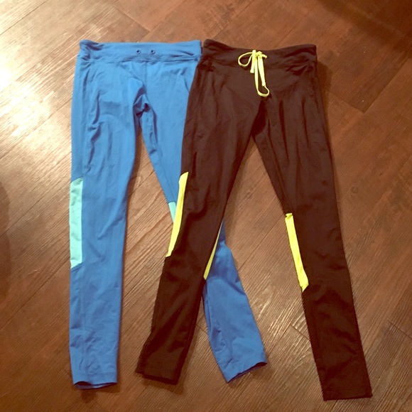 Blue and black gym spandex