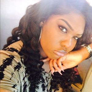 Meet your Posher, Donyae