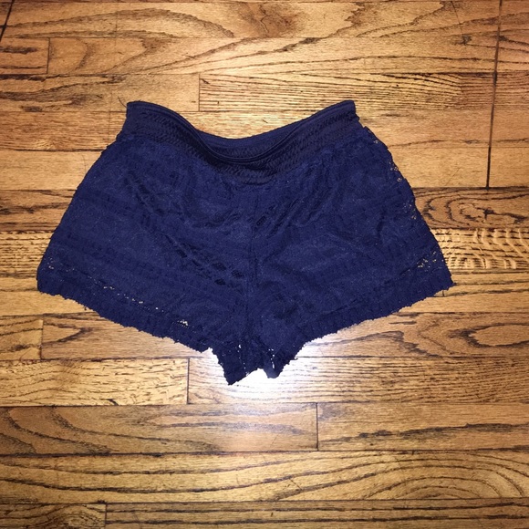 Shorts - Picture 2 of 2