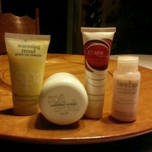 BeautiControl Small Spa Set Plus Makeup Bag