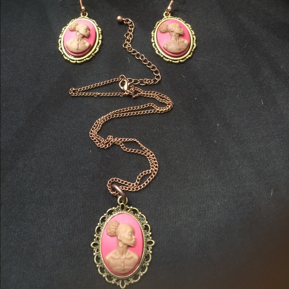 Nubian Cameo