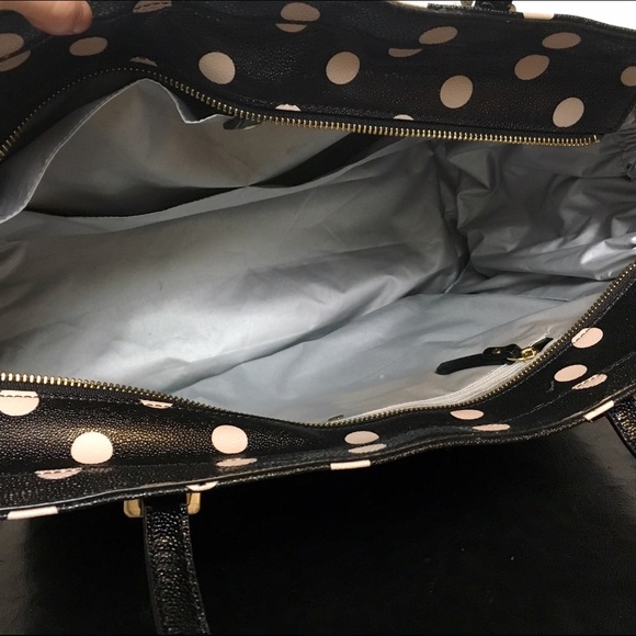 *SOLD* Cedar Street Dot Francis Baby/Travel Bag - Picture 2 of 4