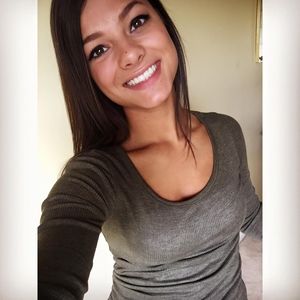 Meet your Posher, Shelby