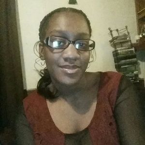 Meet your Posher, Iyana