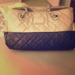Nine West Like New Handbag!! 👜