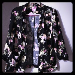 Candie's floral blazer