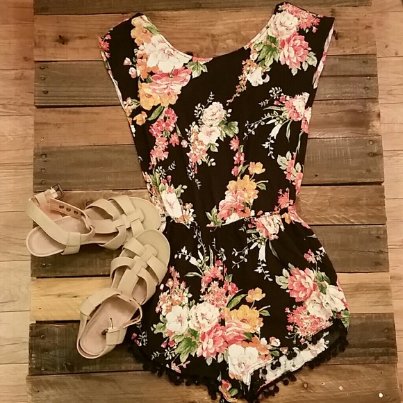 Mimi Chica Dresses & Skirts - ♡SALE♡ Lovely Little Romper