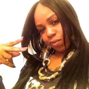 Meet your Posher, Lovie