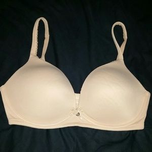 :::Flash Sale::: VS No-wire Bra 34D