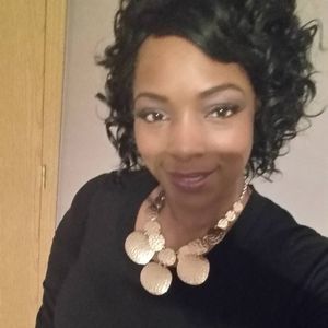 Meet your Posher, Juana